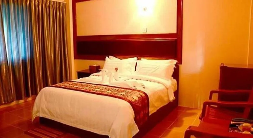 Real Link Hotel Янгон